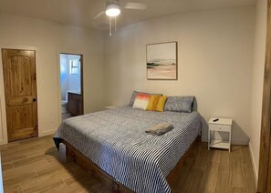 6 bedrooms, free WiFi - Salty Dog @ Frio River Vacation Rentals (Concan)