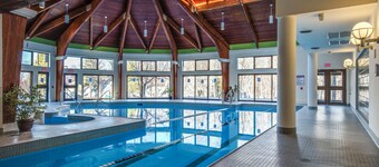 Condo: Deck & Balcony, 4 Mi to 2 Ski Resorts!