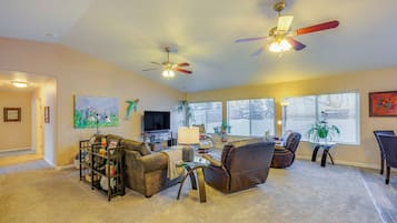 House (3 Bedrooms) | Front of property