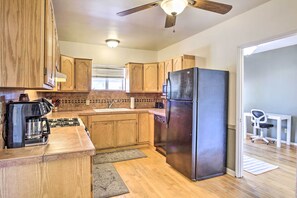 House (3 Bedrooms) | Interior - Tranquil Tucson Home w/ Yard - Walk to U of A (Tucson)