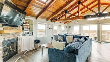 House (2 Bedrooms) | Front of property