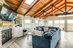 House (2 Bedrooms) | Front of property