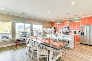 House (4 Bedrooms) | Interior