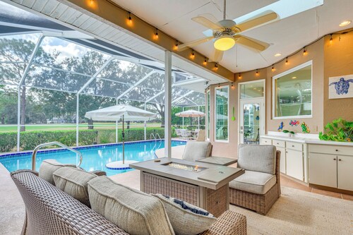 Private Pool: Pet-friendly Retreat on Golf Course!