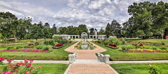 Lakeside Garden Home - 1 Mile to Main Street!