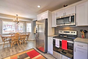 Interior - Show Low 'white Mountain Cottage' w/ Deck! (Show Low)