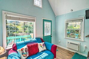 Interior - Unique & Cozy Arden Cabin, 6 Mi to Blue Ridge Pkwy (Arden)