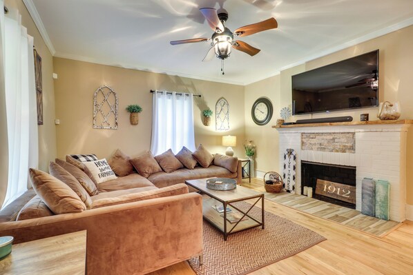 House (3 Bedrooms) | Interior