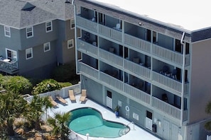 Apartment (4 Bedrooms) | Interior - Oceanfront Condo w/ Pool Access in Surfside Beach! (Surfside Beach)