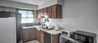 Kingman Apartment < 2 Miles to Route 66 Sign!