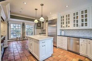 House (Multiple Bedrooms) | Interior