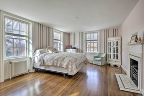 House (Multiple Bedrooms) | Interior