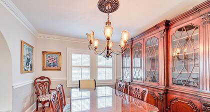Walk to UK Campus: Charming Home w/ Patio!