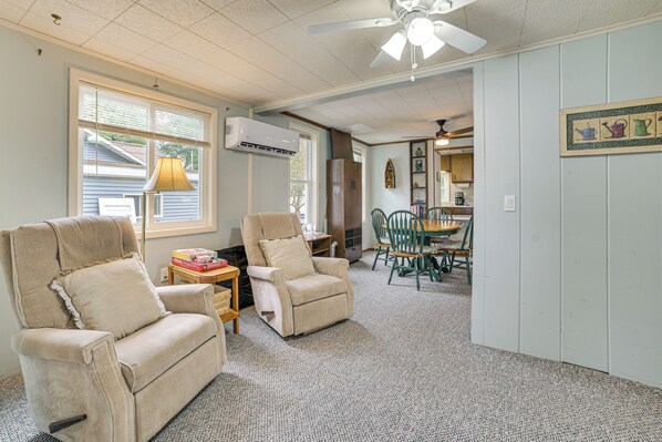 House (2 Bedrooms) | Interior