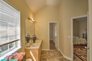 Interior - Spacious Stone Mountain Home - Walk Everywhere! (Stone Mountain)