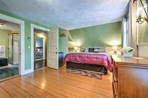 House (6 Bedrooms) | Interior