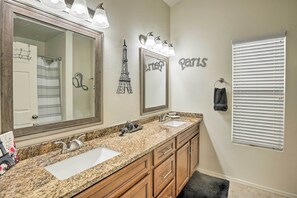 Interior - Sleek Phoenix Escape w/ Private Pool & Patio! (Phoenix)