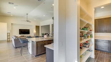 Casa (4 Bedrooms) | Parte interna