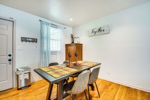 Interior - Atlanta Vacation Rental < 10 Mi to Downtown! (Atlanta)
