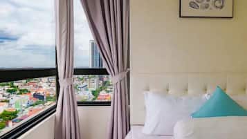 Deluxe Apartment, 3 Bedrooms, Balcony, City View | 1 bedroom, memory foam beds, desk, laptop workspace