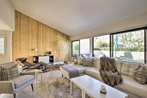 Apartment (3 Bedrooms) | Interior - Condo W/mountain Views-3mi to DT Palm Springs (Palm Springs)