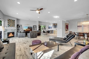 Interior - Near Downtown: Palm Springs Home w/ Mountain Views (Palm Springs)