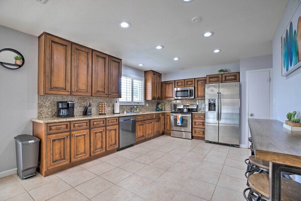 House (4 Bedrooms) | Interior