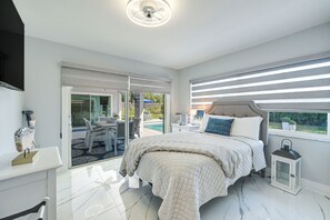 House (4 Bedrooms) | Interior - Pool & Spa: Luxe Home in Naples! (Naples)