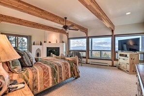 Interior - Falcon Rest: A Deluxe Angel Fire Mountain Retreat! (Angel Fire)