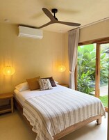 Ropa de cama de alta calidad, sistema de insonorización y wifi gratis 