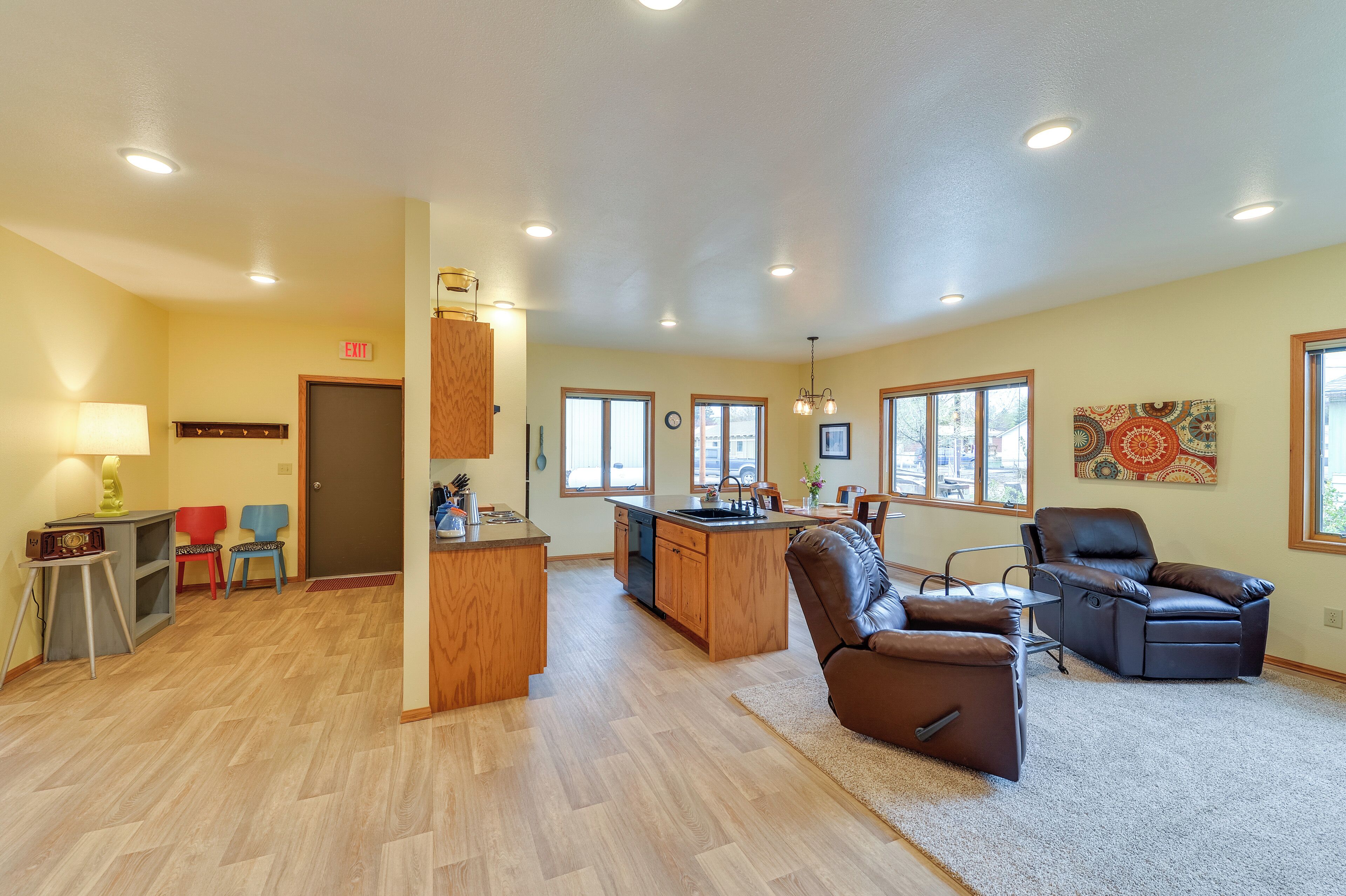 House (4 Bedrooms) | Interior