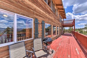 House (3 Bedrooms) | Interior - Secluded Cotopaxi Cabin w/ Panoramic Mtn Views (Cotopaxi)
