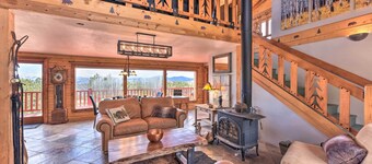 Secluded Cotopaxi Cabin w/ Panoramic Mtn Views