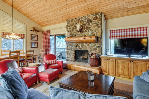 Sun Valley Resort Getaway < 2 Mi to Ski Lifts