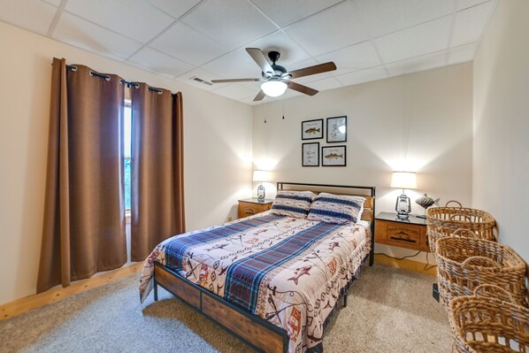 House (6 Bedrooms) | Interior