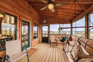 House (6 Bedrooms) | Interior