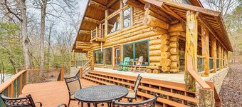 Fish, Boat & Hike: Pet-friendly Cabin in Arkansas