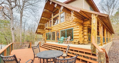 Fish, Boat & Hike: Pet-friendly Cabin in Arkansas