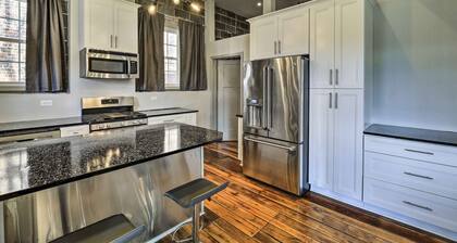 Sleek Wytheville Apartment Near Food + Drink!