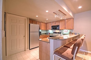 Interior - Luxe Lakeside Regatta Bay Getaway w/ Pool Access! (Lake Ozark)