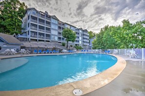 Interior - Luxe Lakeside Regatta Bay Getaway w/ Pool Access! (Lake Ozark)