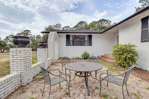Interior - Steps to Beach: Carrabelle Family Home w/ Patio! (Carrabelle)