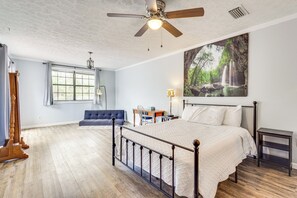 House (4 Bedrooms) | Interior - Steps to Beach: Carrabelle Family Home w/ Patio! (Carrabelle)