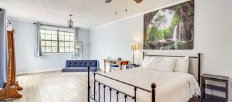 Steps to Beach: Carrabelle Family Home w/ Patio!