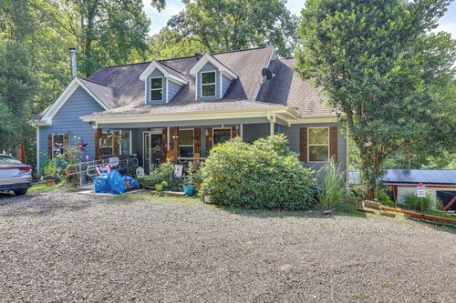 Georgia Home w/ 2 Fire Pits & Creek Access!