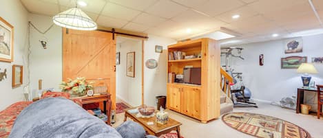 Apartment (2 Bedrooms) | Front of property