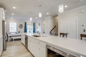 Apartment (3 Bedrooms) | Interior - 4 Mi to Ocean City Beach: Large Family Townhome (Berlin)