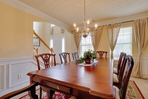 House (4 Bedrooms) | Interior