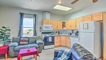 Apartment (2 Bedrooms) | Depan hartanah