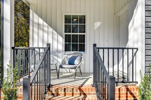Apartment (2 Bedrooms) | Interior - Near Shopping & Dining: Pet-friendly Dallas Apt! (Dallas)